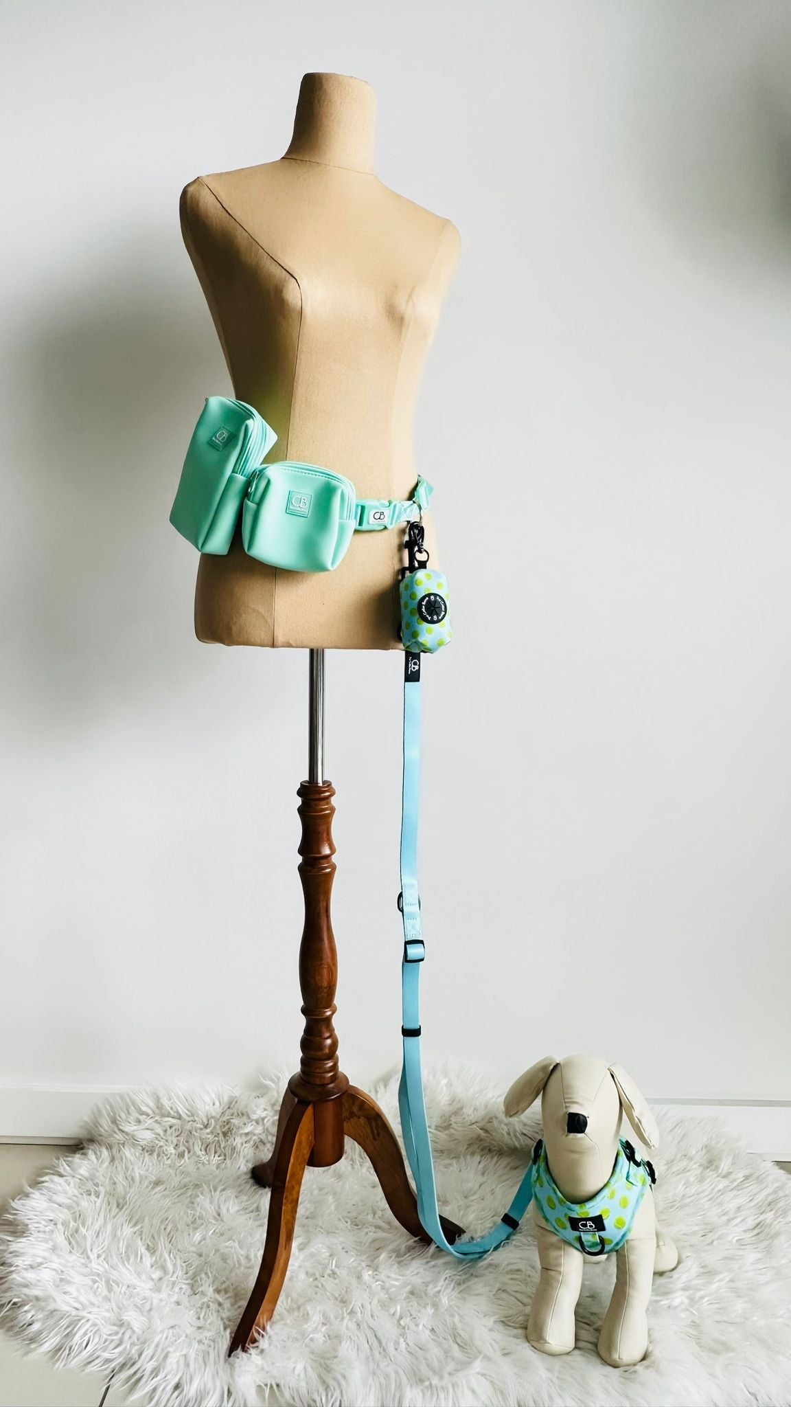 Halston Multiway Handsfree Leash in Sun Beam