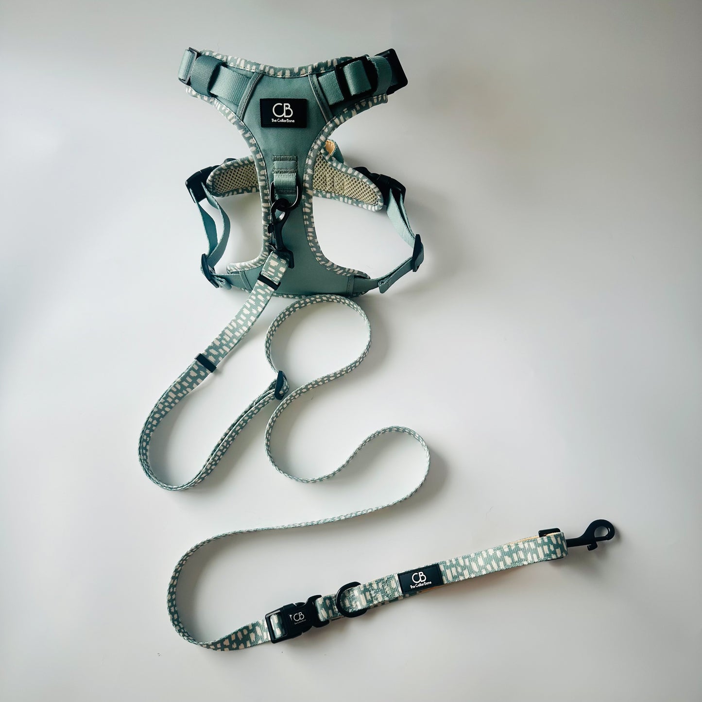 Oxford Active No-Pull Harness in Sage Green
